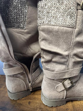 Load image into Gallery viewer, Phoebe Style Kids Stylish Boots Falls Creek Size 13 Girls