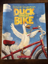 Load image into Gallery viewer, Duck on a Bike by David Shannon (2003, Trade Paperback)