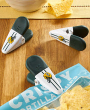 Load image into Gallery viewer, NFL Football New Orleans Saints Kitchen Magnets / Chip Clip Set