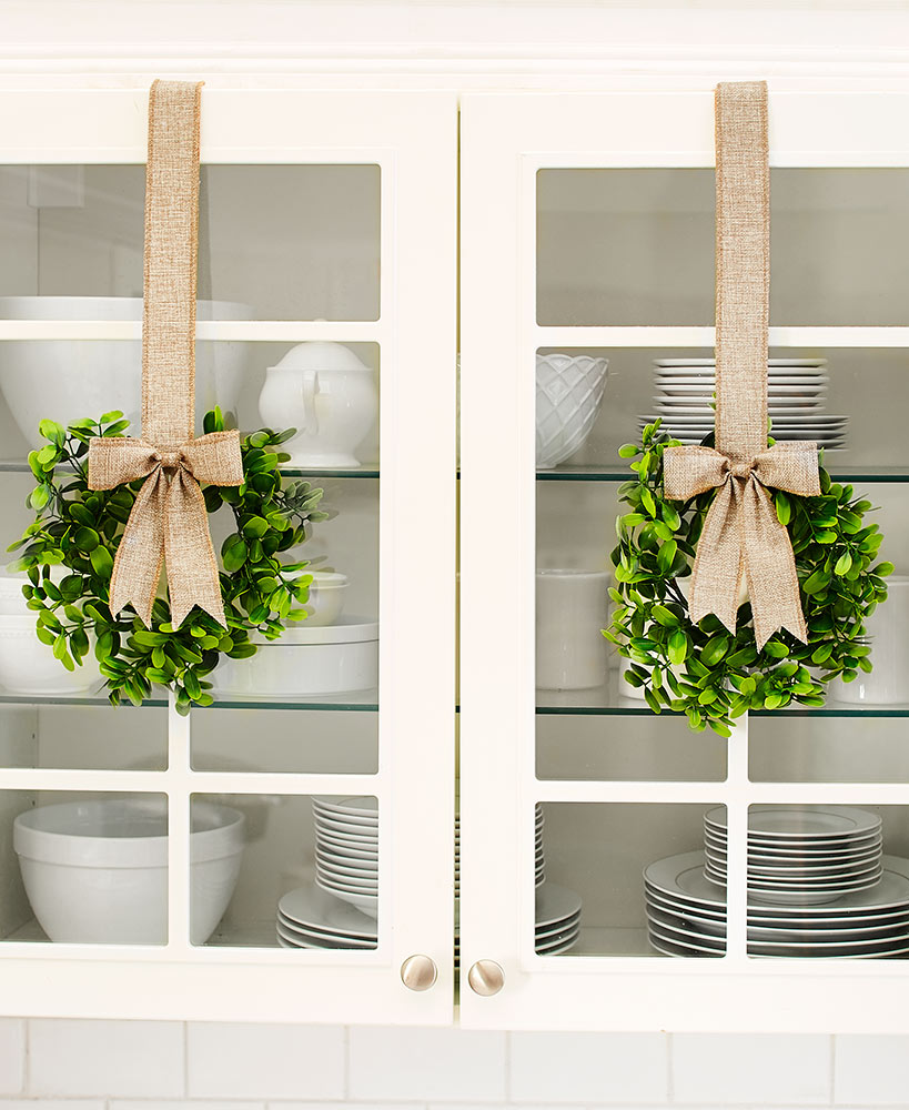 Cabinet Wreath -Set of 2